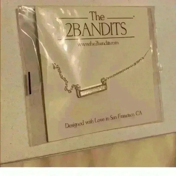 - 🌻NWT The 2bandits Athens necklace​ - Picture 2 of 4